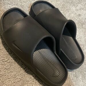Nike Women’s Black Slides